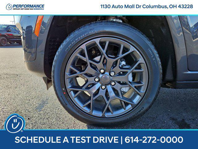 new 2025 Jeep Grand Cherokee car, priced at $61,420