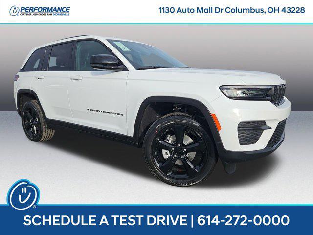 new 2025 Jeep Grand Cherokee car, priced at $40,490
