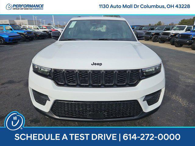 new 2025 Jeep Grand Cherokee car, priced at $40,490