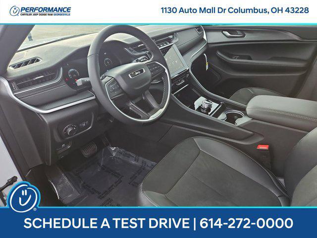 new 2025 Jeep Grand Cherokee car, priced at $40,490