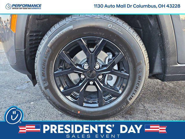 new 2026 Jeep Grand Cherokee car, priced at $43,000