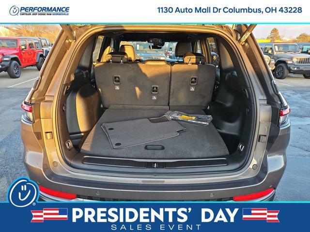 new 2026 Jeep Grand Cherokee car, priced at $43,000