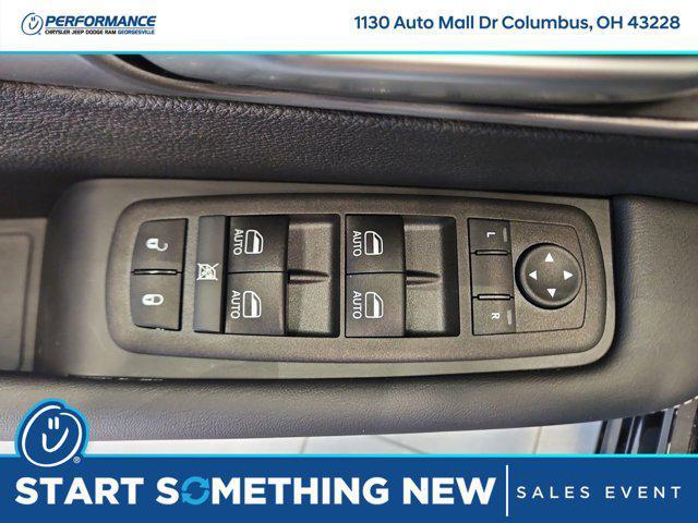 new 2025 Chrysler Pacifica car, priced at $39,998