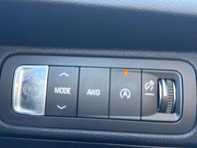 used 2025 Chevrolet Traverse car, priced at $48,988