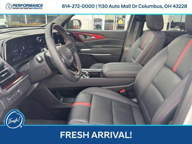 used 2025 Chevrolet Traverse car, priced at $51,389