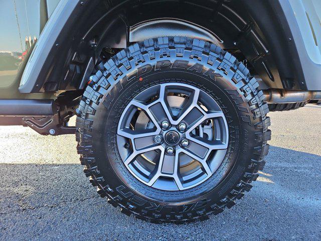 new 2026 Jeep Gladiator car, priced at $59,588