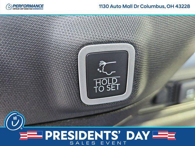 new 2026 Jeep Grand Cherokee car, priced at $45,555