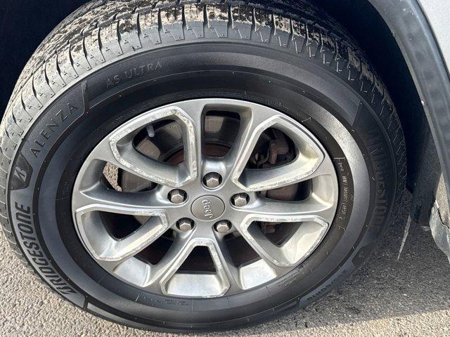 used 2015 Jeep Grand Cherokee car, priced at $8,844