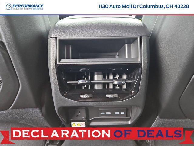 new 2026 Jeep Grand Cherokee car, priced at $41,368