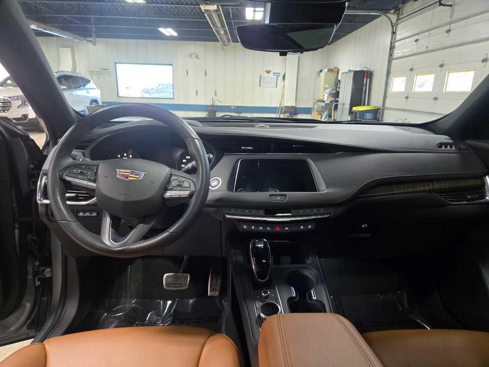 used 2023 Cadillac XT4 car, priced at $30,995
