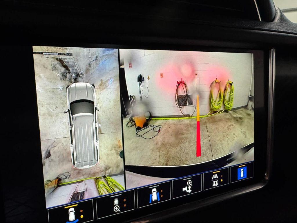 used 2024 GMC Yukon car, priced at $72,995