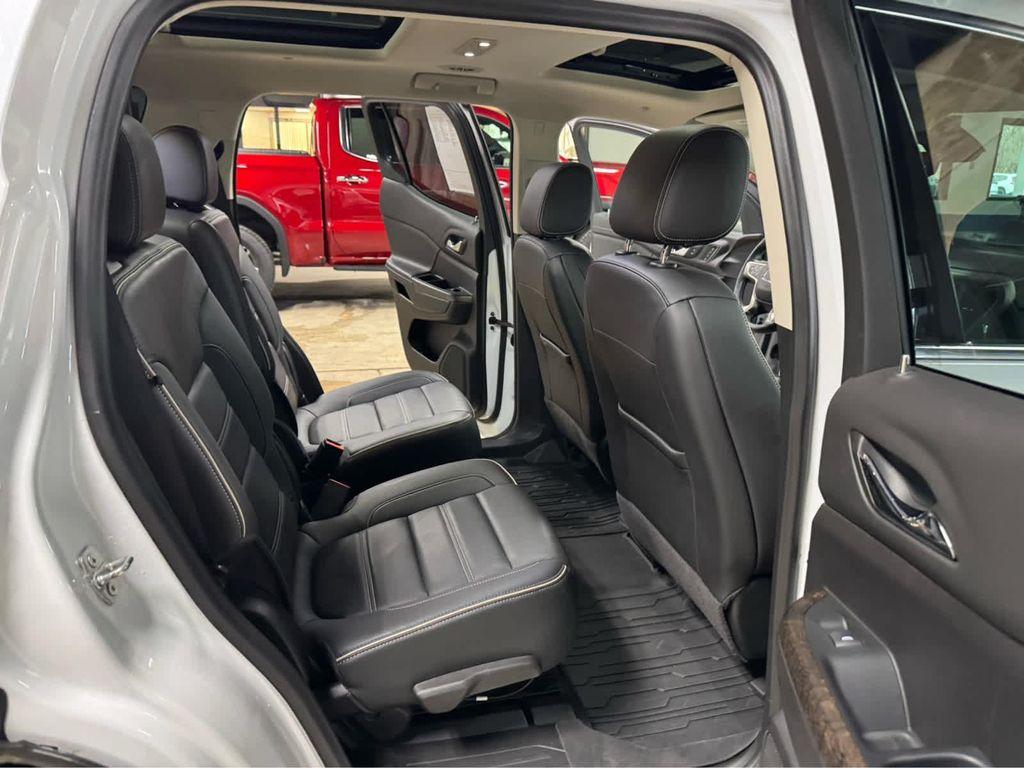 used 2022 GMC Acadia car, priced at $31,995