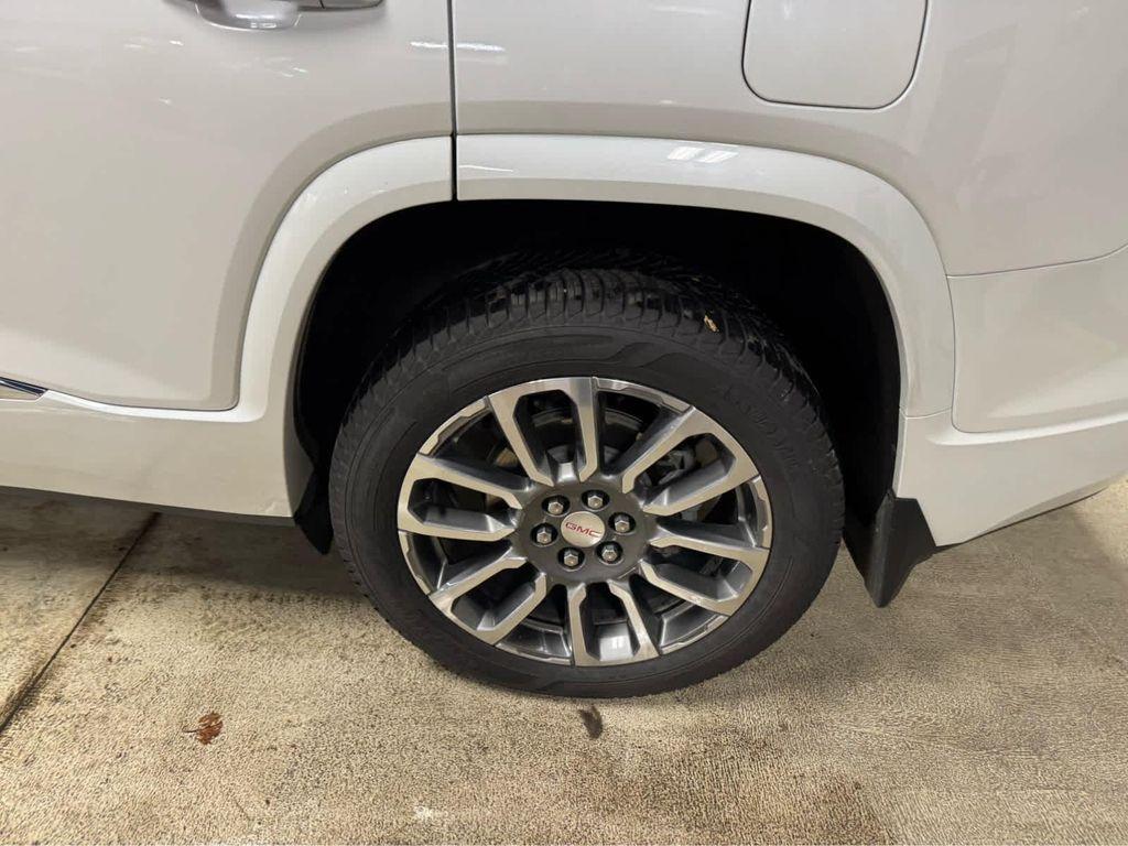 used 2022 GMC Acadia car, priced at $31,995