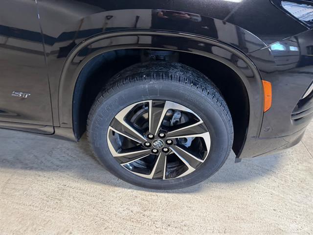 used 2025 Buick Enclave car, priced at $48,995