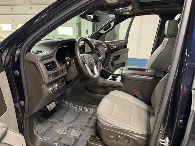 used 2022 GMC Yukon XL car, priced at $33,995