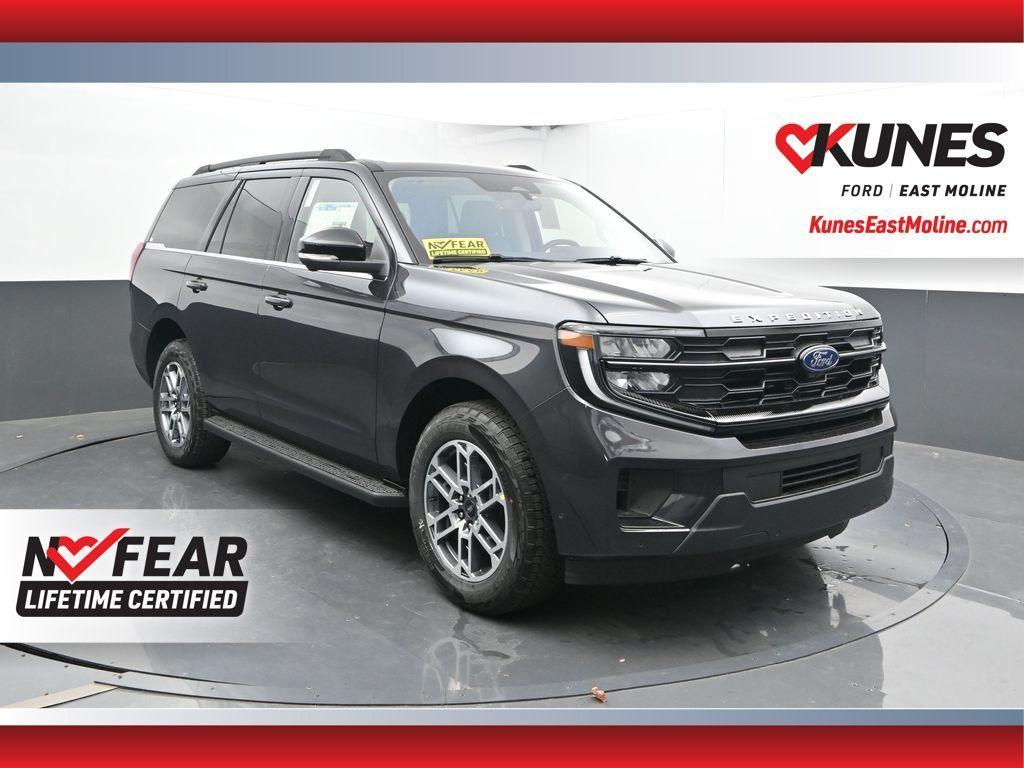 new 2025 Ford Expedition car, priced at $69,340