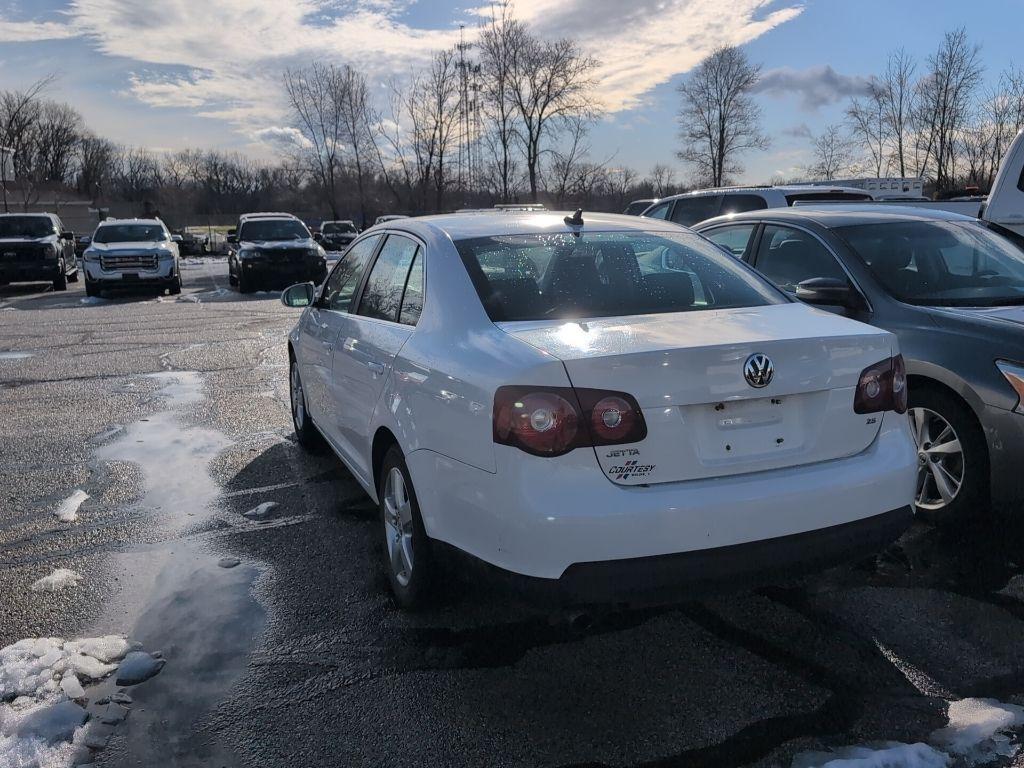 used 2009 Volkswagen Jetta car, priced at $5,726