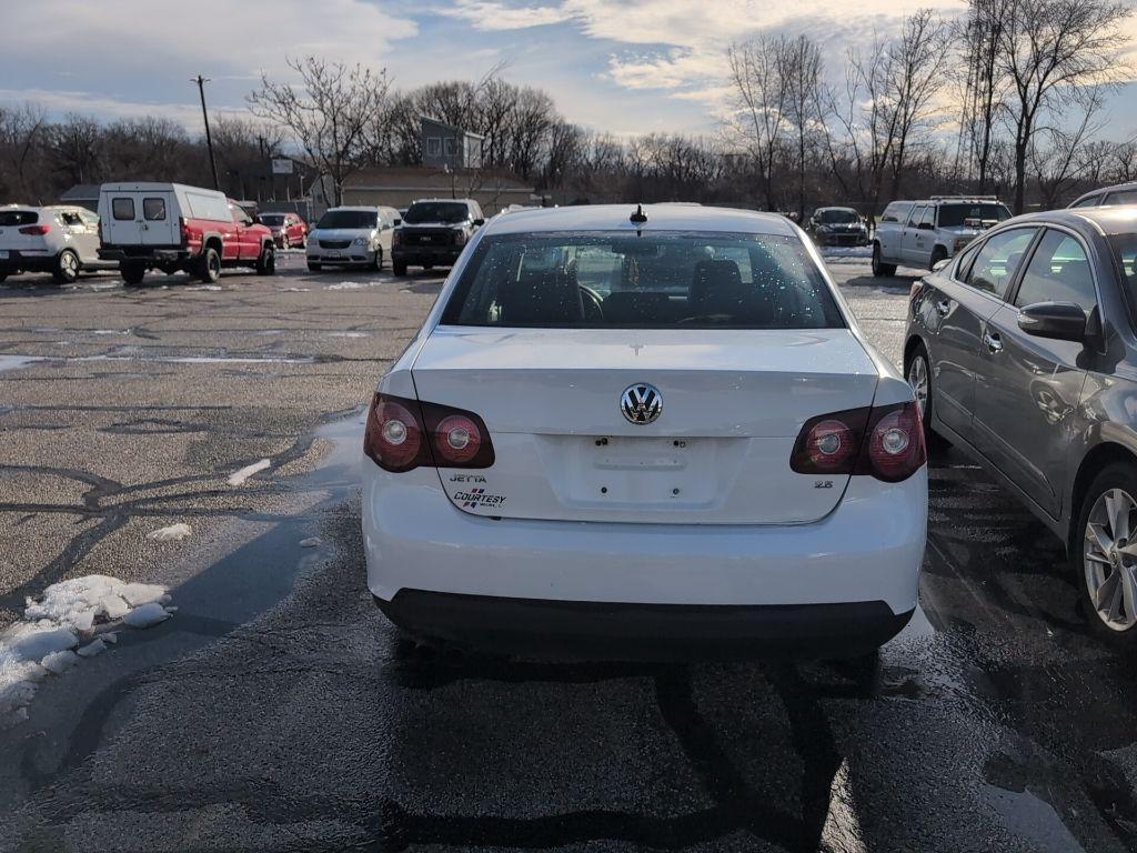 used 2009 Volkswagen Jetta car, priced at $5,726