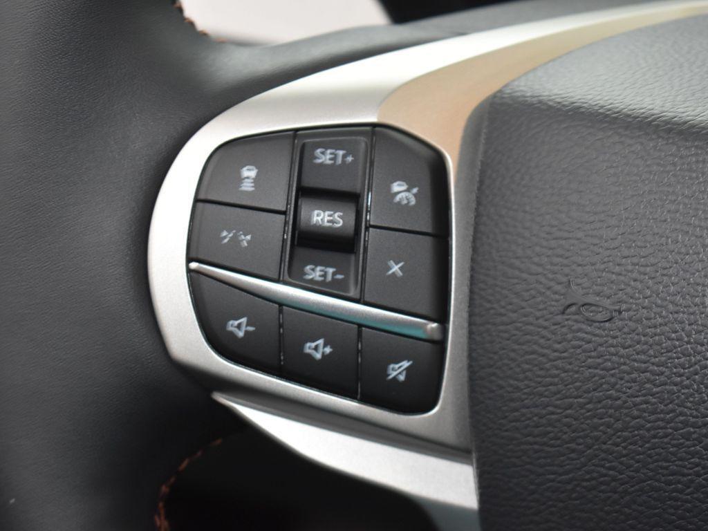 new 2025 Ford Explorer car, priced at $46,665