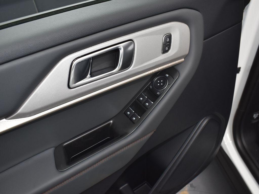 new 2025 Ford Explorer car, priced at $46,665