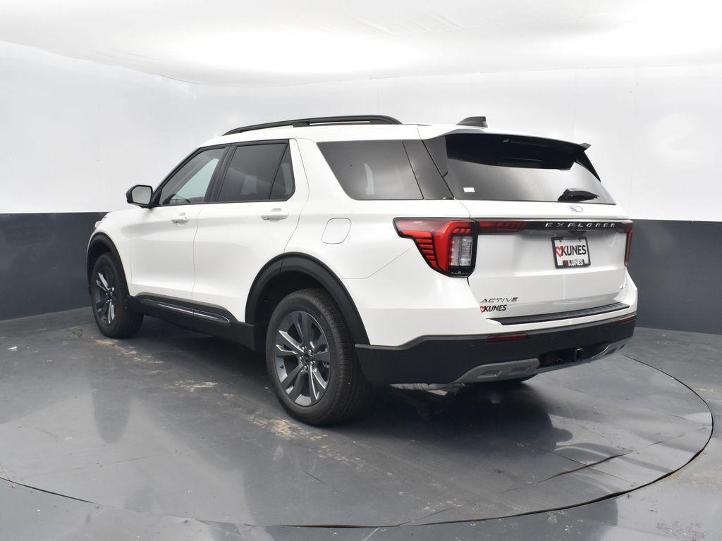 new 2025 Ford Explorer car, priced at $46,665