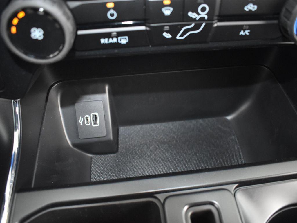 new 2025 Ford F-150 car, priced at $44,110