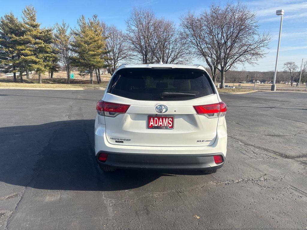 used 2019 Toyota Highlander car, priced at $27,915
