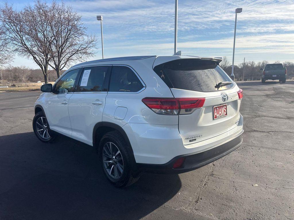 used 2019 Toyota Highlander car, priced at $27,915