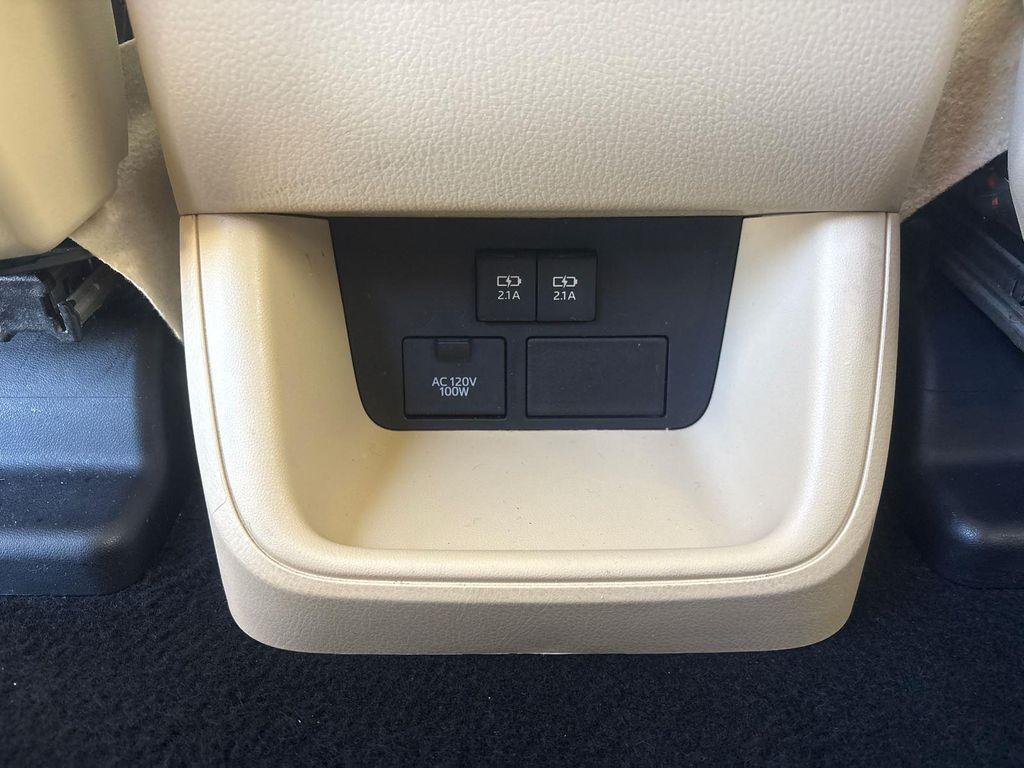 used 2019 Toyota Highlander car, priced at $27,915