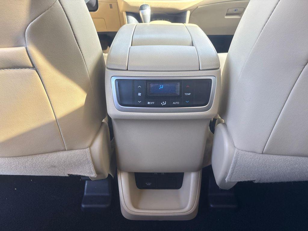 used 2019 Toyota Highlander car, priced at $27,915