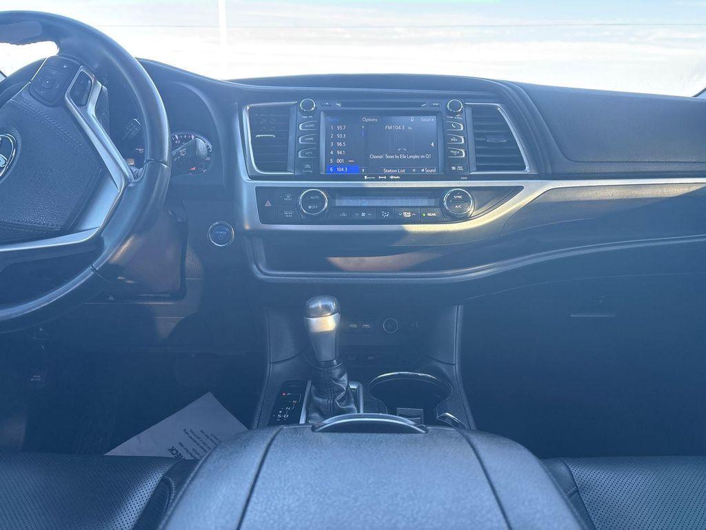 used 2019 Toyota Highlander Hybrid car, priced at $25,915