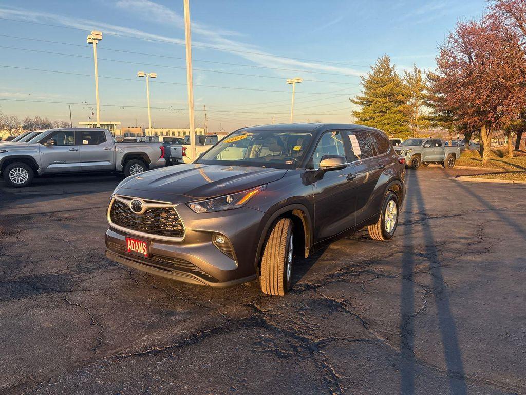used 2023 Toyota Highlander car, priced at $34,915