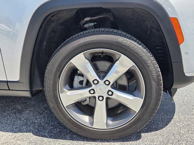 used 2024 Jeep Grand Cherokee L car, priced at $39,199