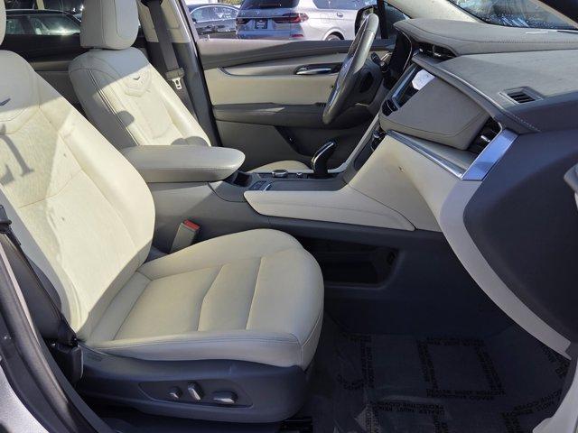 used 2021 Cadillac XT5 car, priced at $26,899