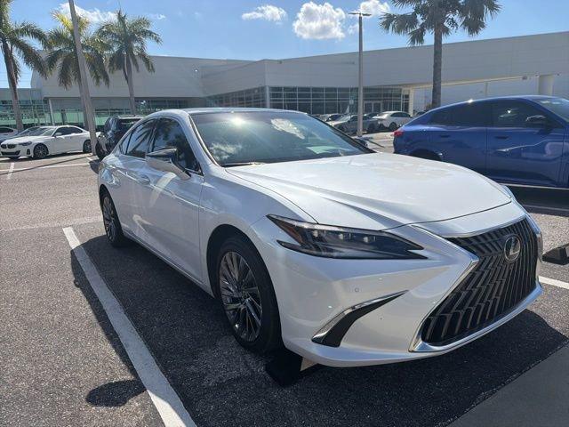 used 2025 Lexus ES 350 car, priced at $51,636