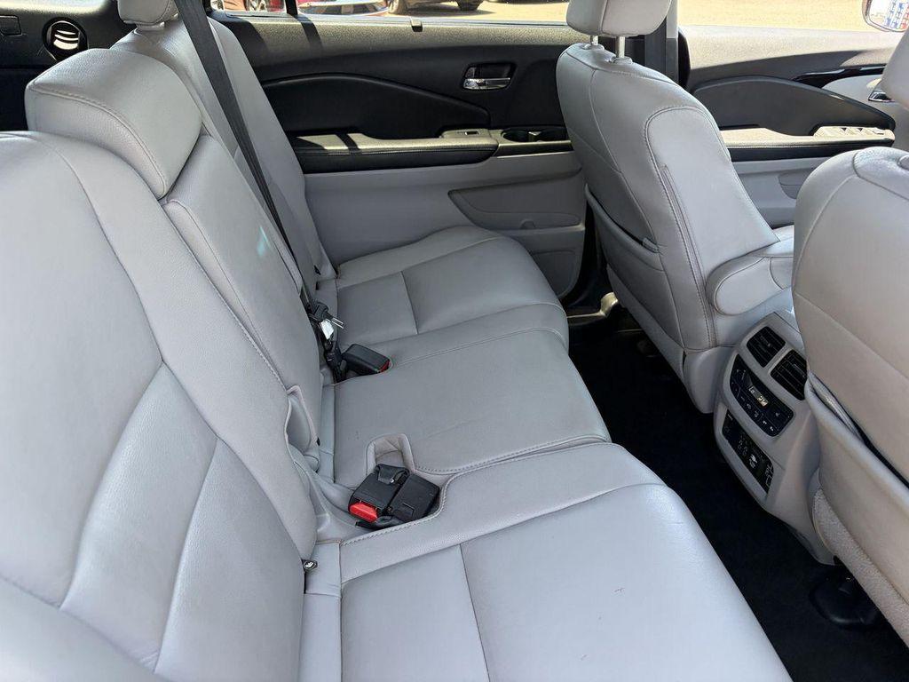 used 2020 Honda Pilot car, priced at $25,528