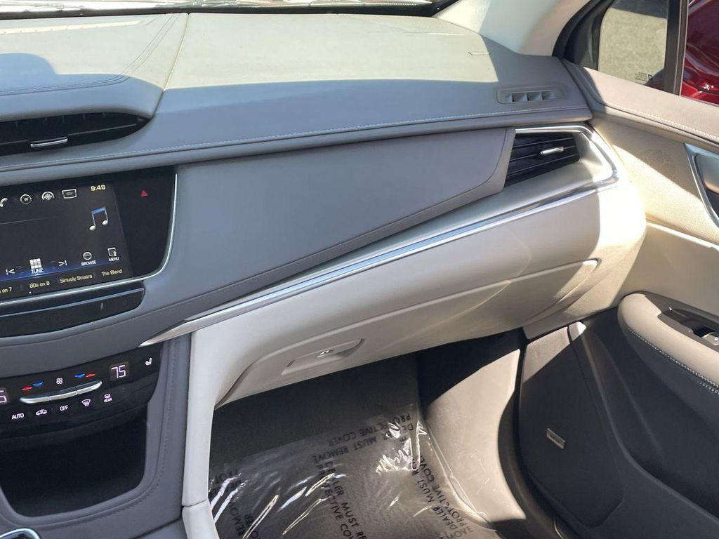 used 2018 Cadillac XT5 car, priced at $21,899