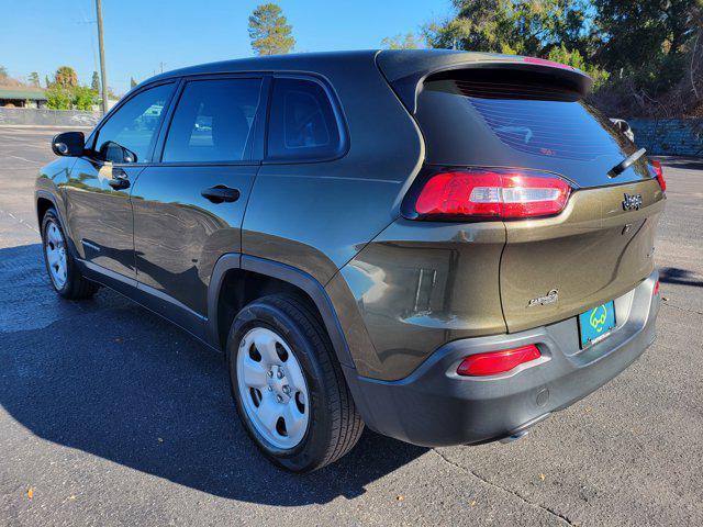 used 2016 Jeep Cherokee car, priced at $9,018