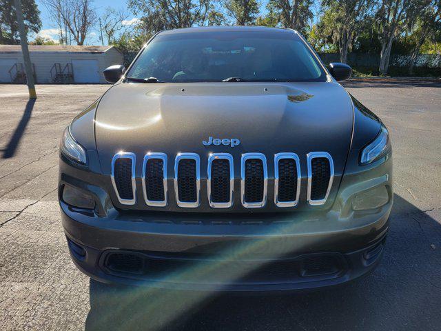 used 2016 Jeep Cherokee car, priced at $9,018