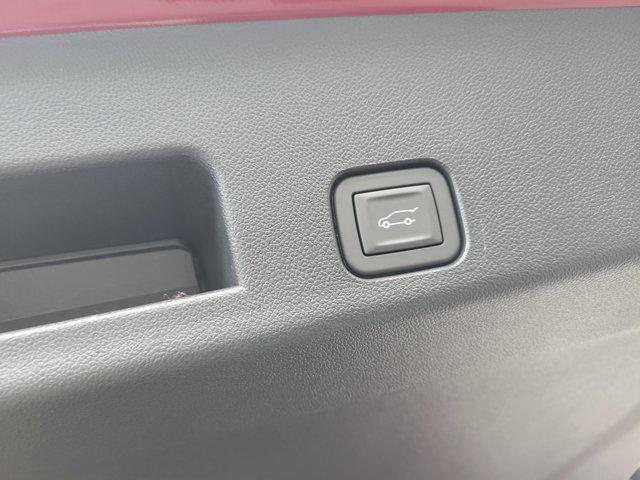 new 2026 Chevrolet Traverse car, priced at $57,857