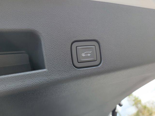new 2026 Chevrolet Traverse car, priced at $44,722