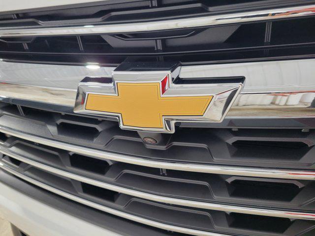 new 2026 Chevrolet Traverse car, priced at $45,243