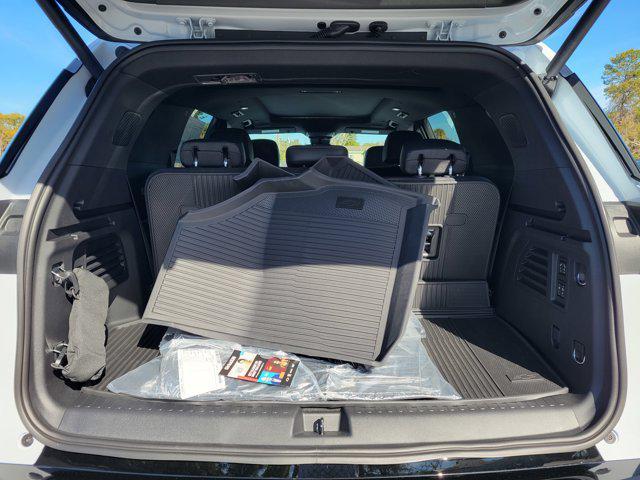 new 2026 Chevrolet Traverse car, priced at $57,002