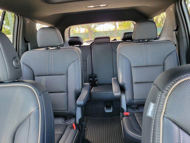 new 2026 Chevrolet Traverse car, priced at $57,002