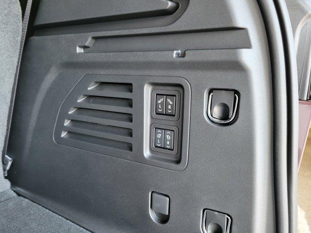 new 2026 Chevrolet Traverse car, priced at $58,970