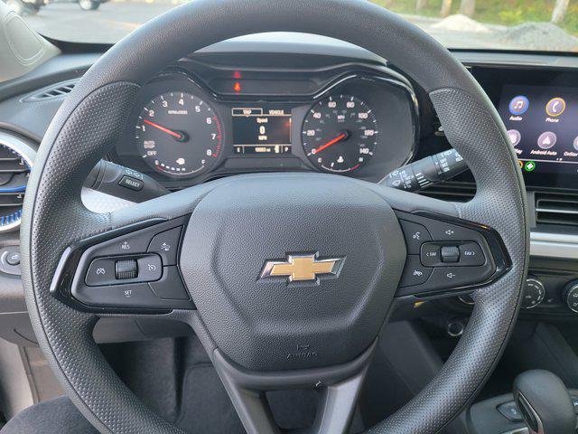 used 2025 Chevrolet Trax car, priced at $19,501