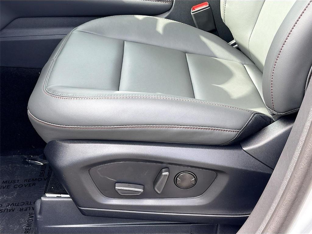 new 2026 Ford Explorer car, priced at $40,871
