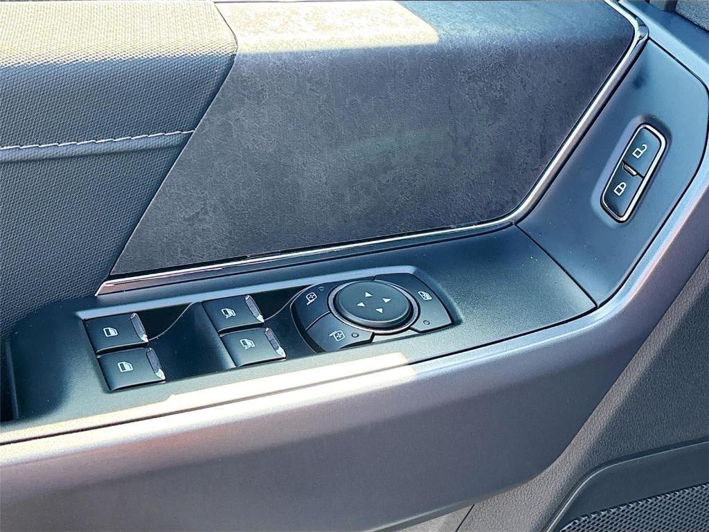 new 2025 Ford F-150 car, priced at $50,071