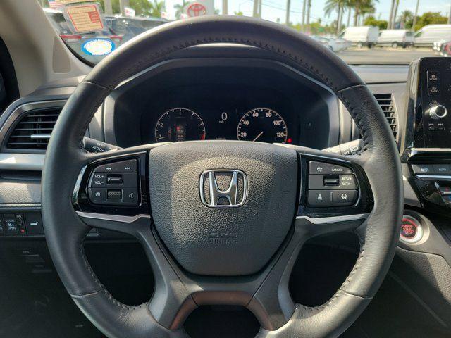 used 2025 Honda Odyssey car, priced at $34,895