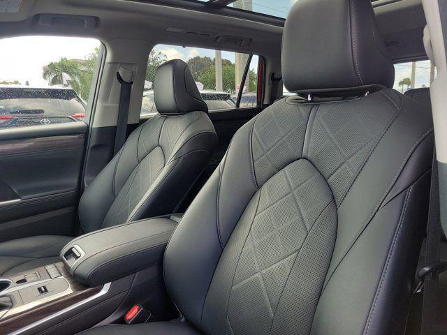 used 2021 Toyota Highlander Hybrid car, priced at $37,495